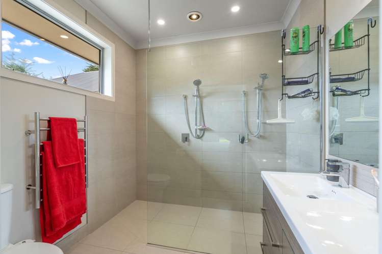 47 Matua Grove Otatara_12