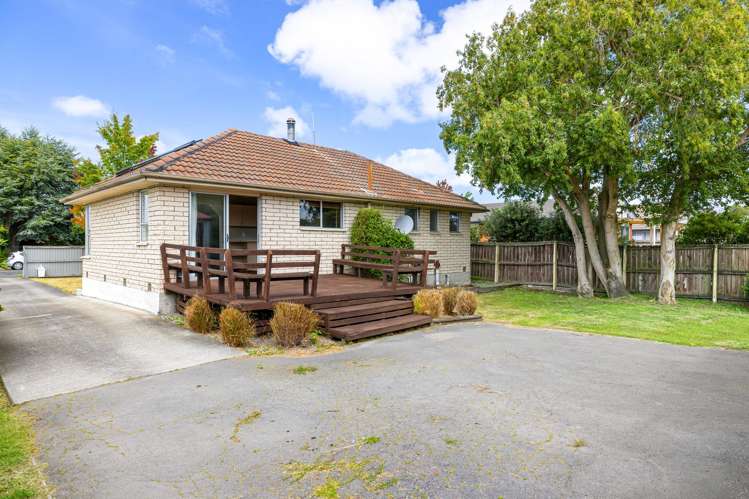 27 Denniston Crescent Redwood_14