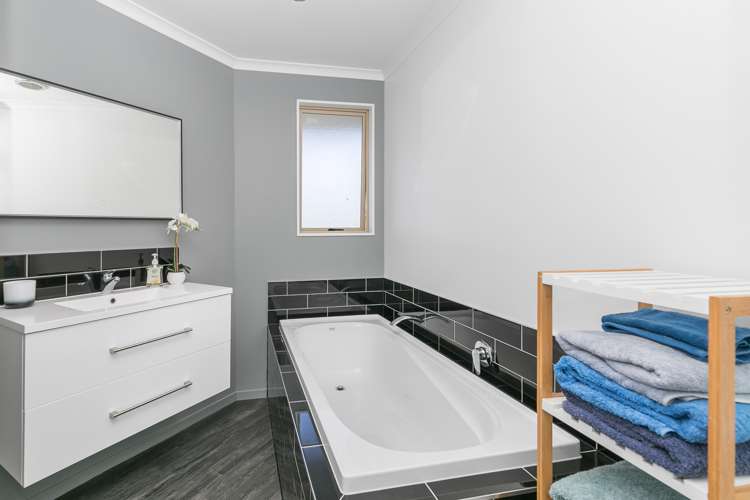 33 Antrim Place Nawton_15