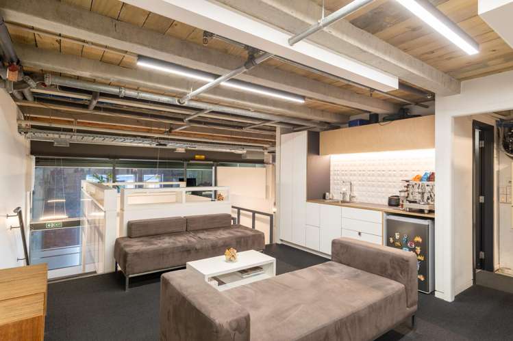 1.04/28 Waterloo Quay Pipitea_11