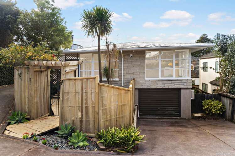 1/51 Forrest Hill Road_0