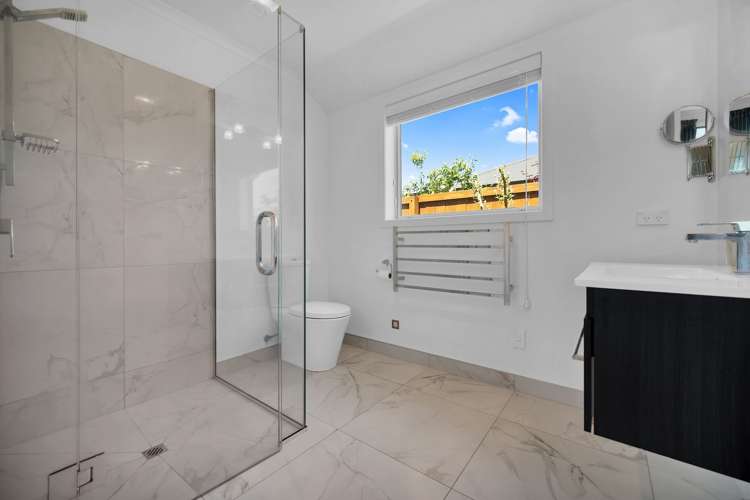 13 John Sutton Place Richmond_15