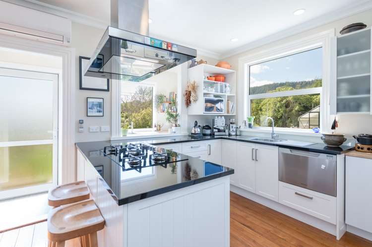 136 River Terrace Road Brightwater_4