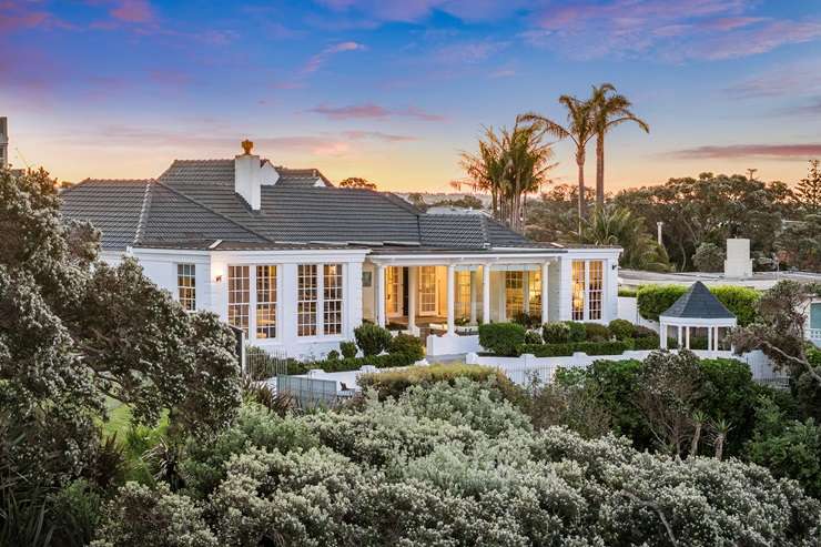 21 The Strand, in Takapuna, Auckland, is one of several beachfront homes to hit the market in recent months. Photo / Supplied