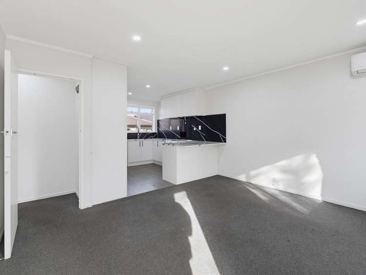 2/24a Vine Street Mangere East_10