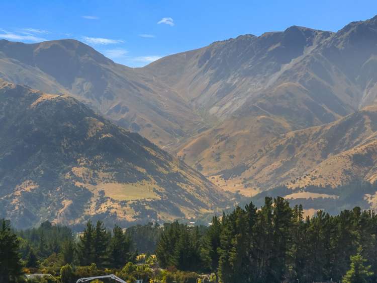 8 Gillespie Street Lake Hawea_3