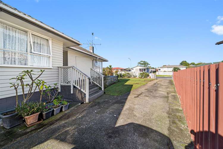 66 Friesian Drive Mangere_13