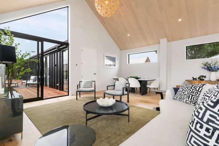 59 Main Road Redcliffs_2