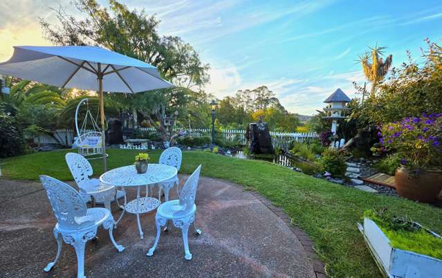 Pool, Privacy & Space - The Ultimate Family Haven