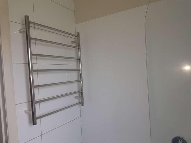 39 Sutton Crescent Papakura_8