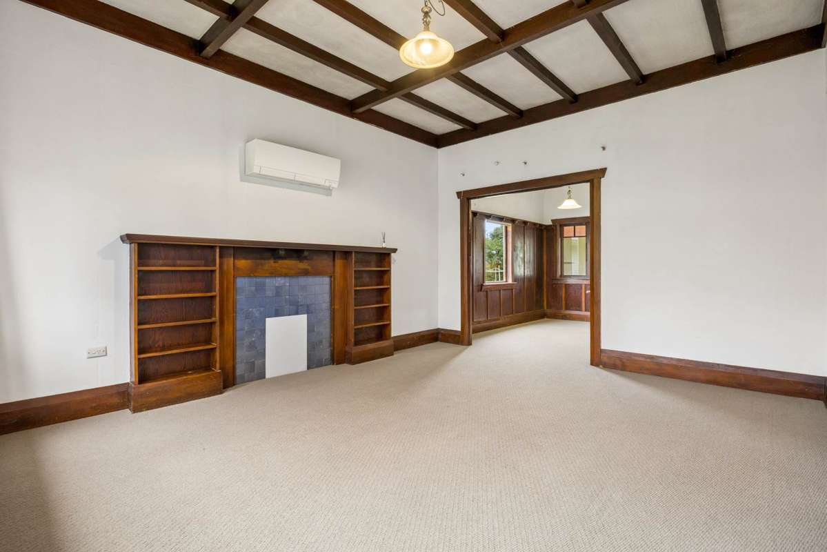 1 Whitworth Road_1
