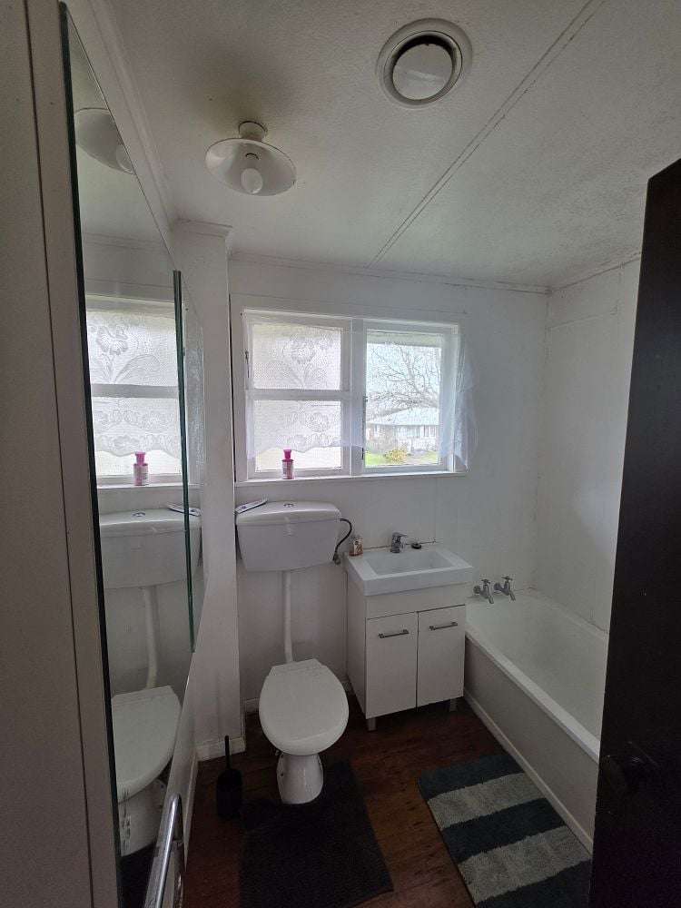 16 Clarkson Crescent Otara_5