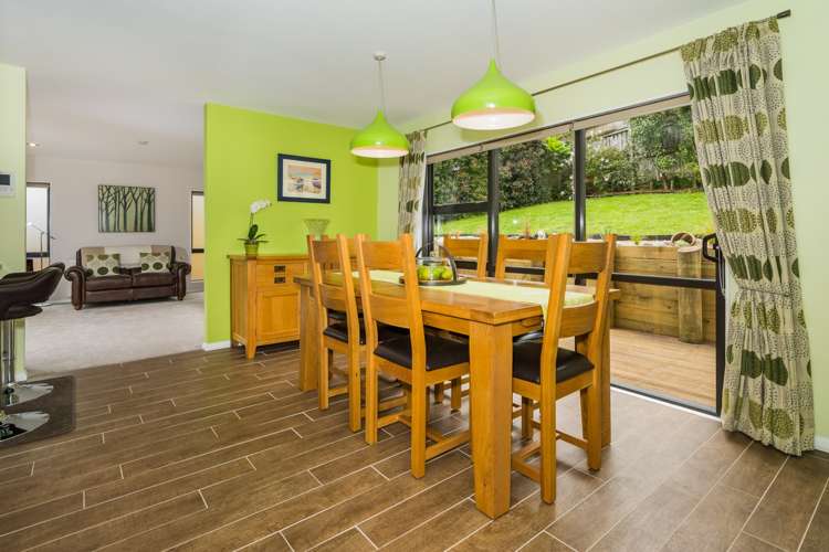 13 Fernbank Lane Greenhithe_5