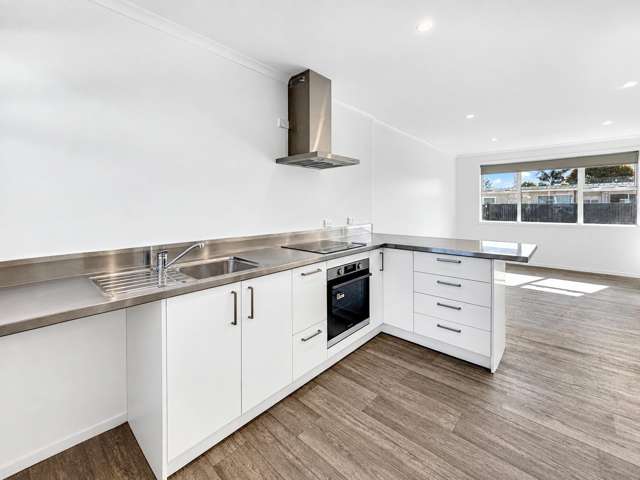 2/660 Gladstone Road Te Hapara_1