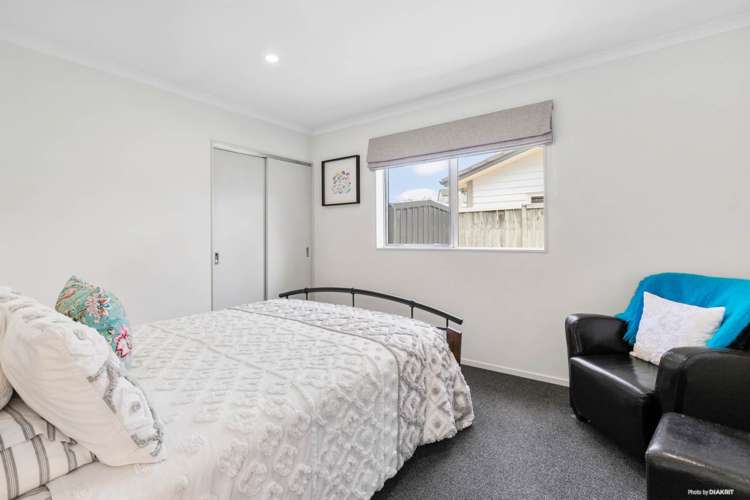 11 Karetai Crescent Favona_13