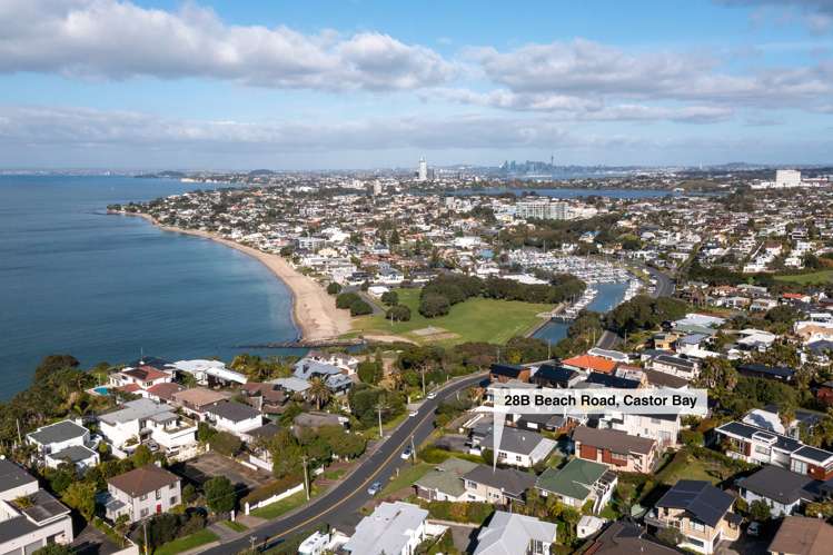 2/28 Beach Road Castor Bay_15