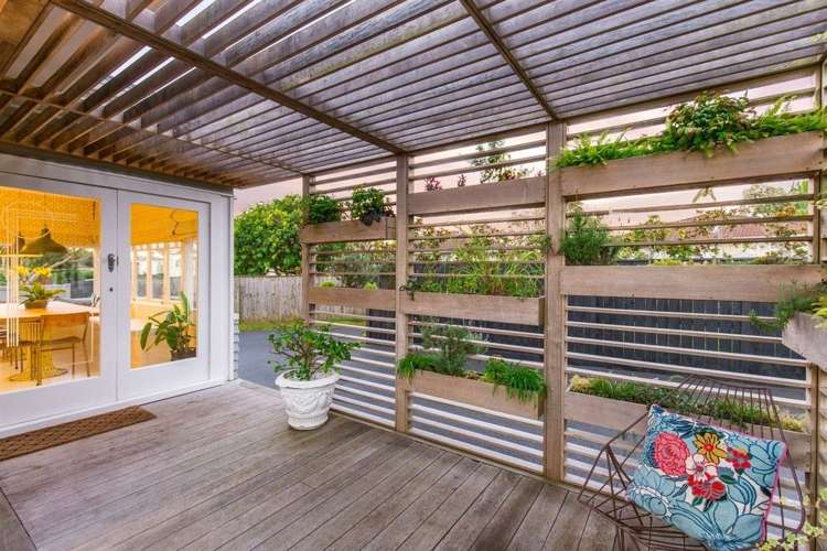 36 Matapouri Road Mangere Bridge_2