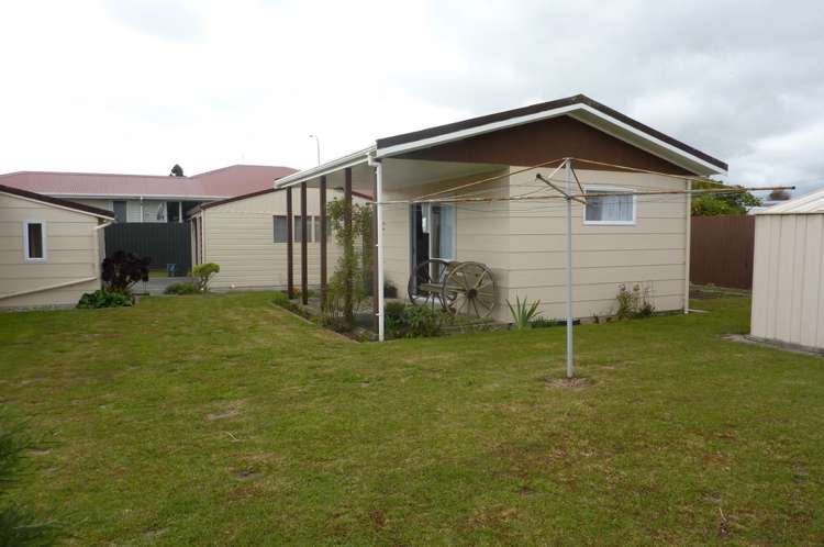 25 Marine Parade Carters Beach_17