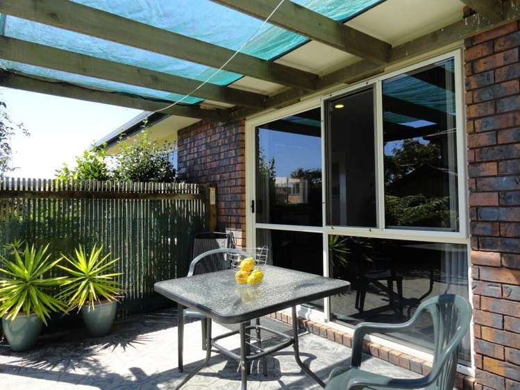 16 Orpington Place Stoke_20