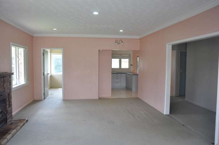 98 Portage Road New Lynn_13