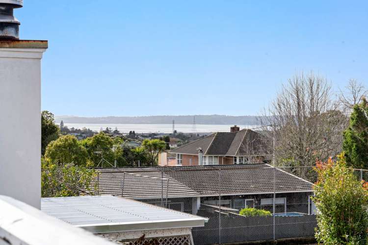 107 & 107B Te Atatu Road Te Atatu South_9