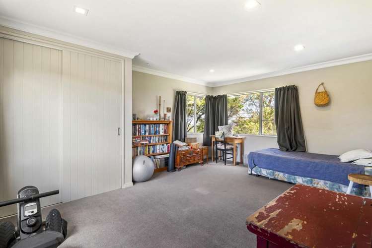 5 Chatham Avenue Paremoremo_23