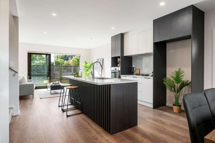 2/37 Casey Avenue Fairfield_1
