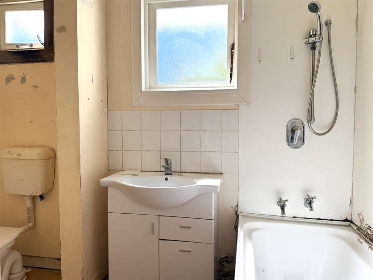 4 Waterloo Street Taylorville_18