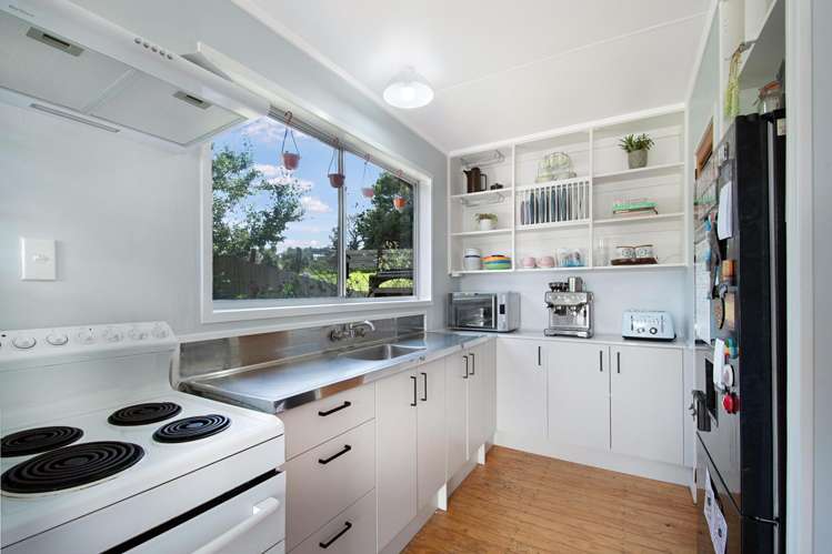 114 McEntee Road Waitakere_6