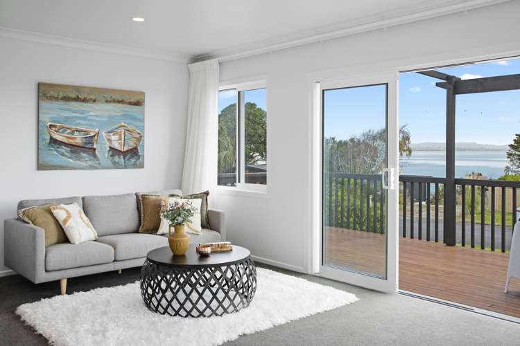 11 Crispe Road Clarks Beach_20