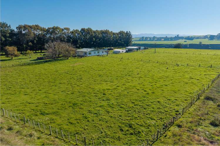 120 Okarae Road Rangitikei Surrounds_9