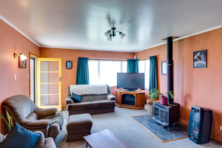 8 Kelvin Road Maraenui_6