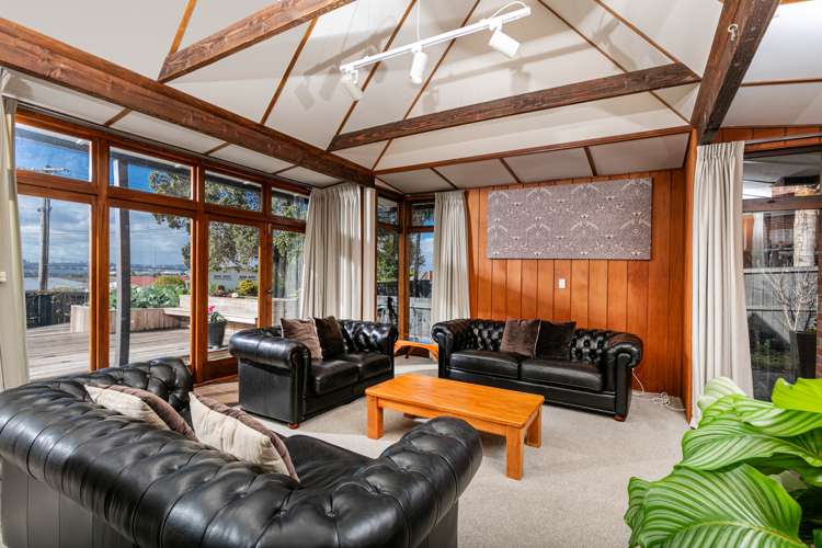 15 Fairlea Road Te Atatu South_3