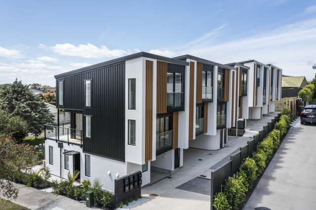 4/10 Ashwell Street Saint Heliers_1