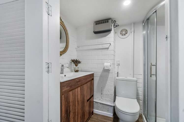 26 Aldersgate Road Hillsborough_19