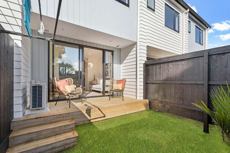 4/3 Derrett Place_0