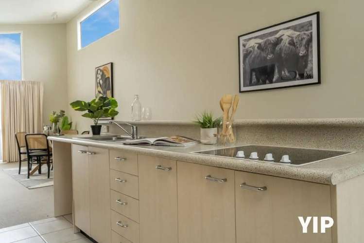 5/9 Broderick Road Johnsonville_8