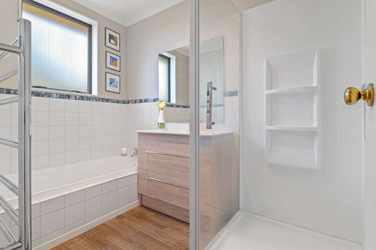 38 Diomede Glade Flagstaff_9