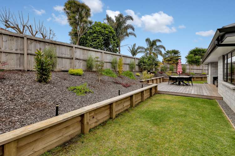 11 Rolling Stone Rise Tikipunga_17