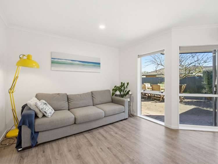 27 Basley Road Owhata_11