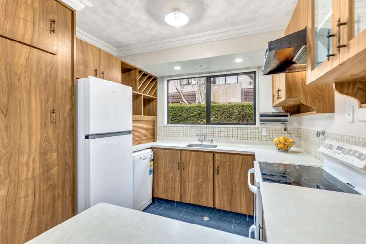 3 Caroline Crescent Highbury_13