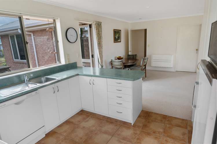 15 Saint James Avenue Richmond_10