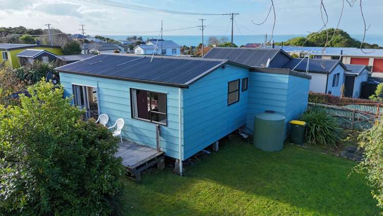 3 Kowhai Street Kaka Point_9