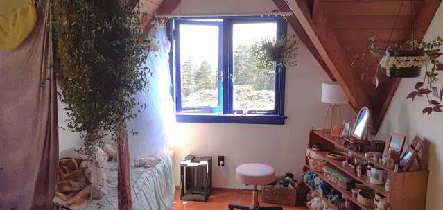 Upper Floor/122 Lone Kauri Road Karekare_3