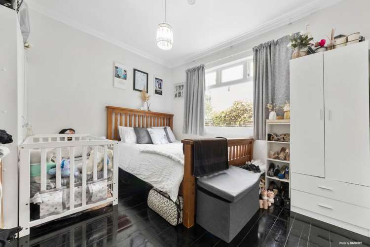 9 Pine Avenue Henderson_9