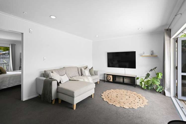 19A St Winifreds Avenue Hamilton East_11