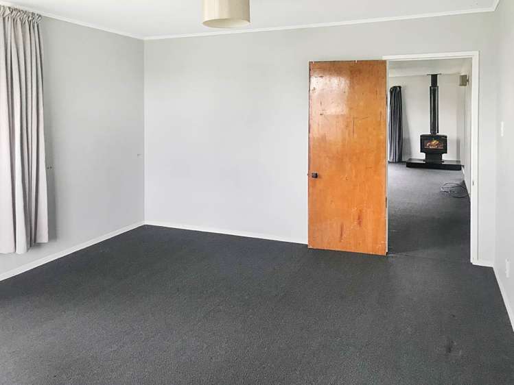 213 Wordsworth Road Clendon Park_8