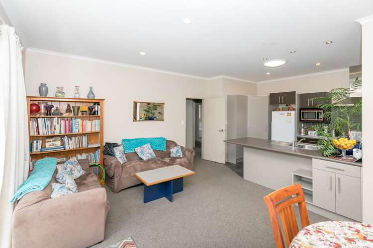 131f Rototuna Road Rototuna_8