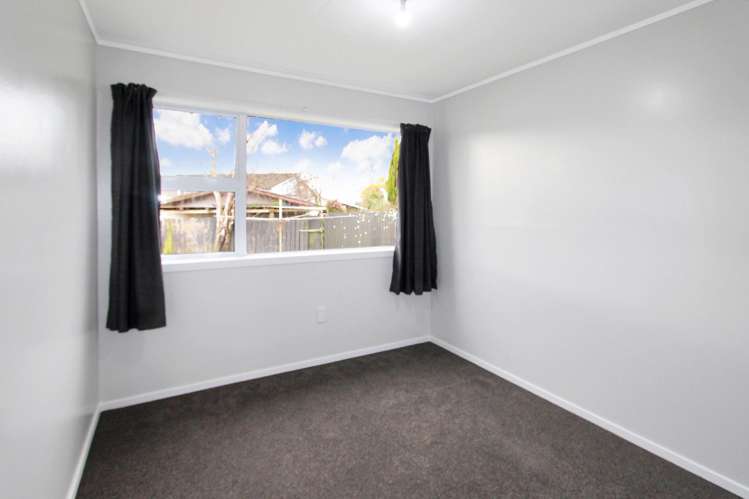 15 George Street Pahiatua_5