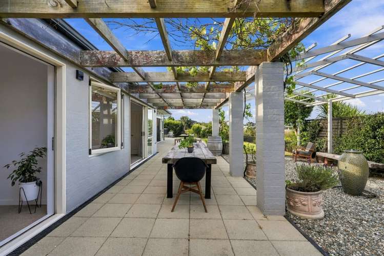 33 Lax Crescent Leigh_38